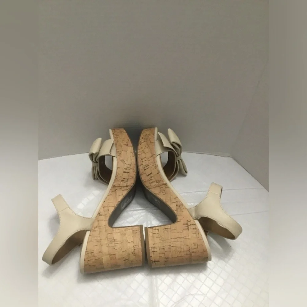 LC Lauren Conrad stylish platform